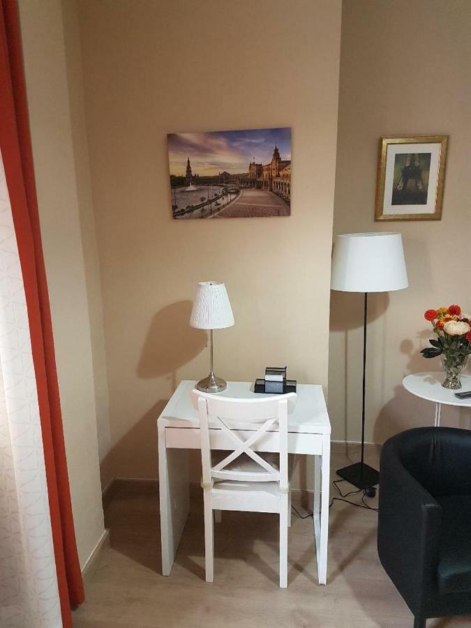 Ferienwohnung Triana Pureza 1 Sevilla Exterior foto